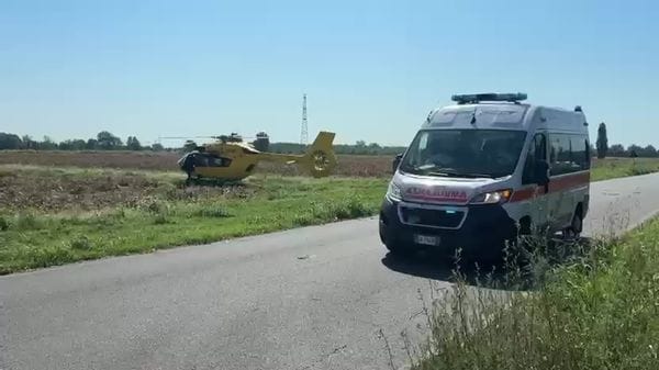 Travolto da un bancale, grave 47enne: l'intervento dell'elisoccorso a Tribiano