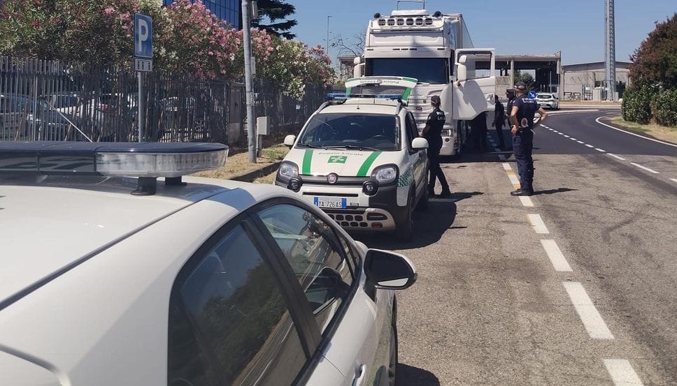 PAULLESE Settantotto autocarri controllati e 62 sanzioni
