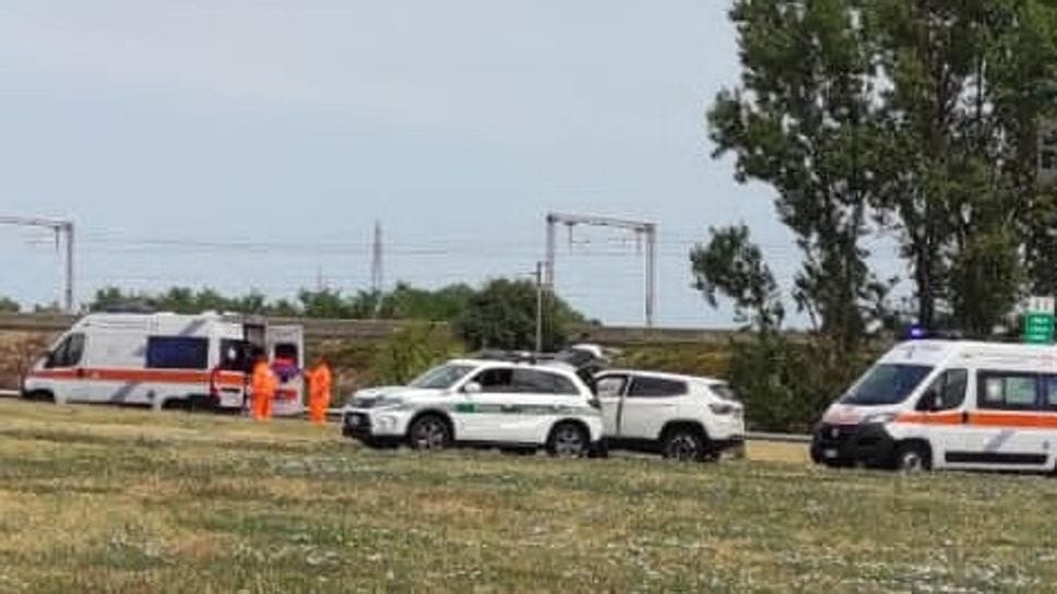 Ennesimo schianto all’incrocio sulla Binasca, quattro feriti