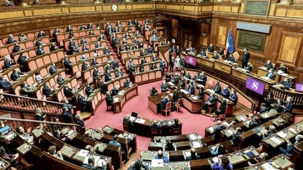 Quando i politici imbarazzano  il Paese