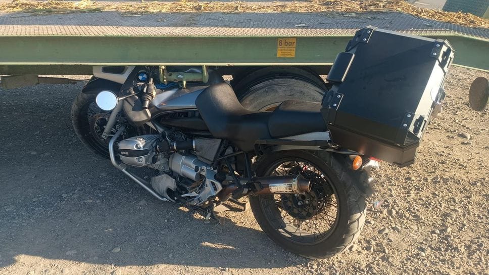 Motociclista in ospedale dopo lo scontro con un trattore