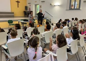 Gli auguri del vescovo agli studenti