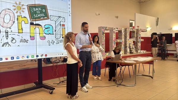 Per bambini e insegnanti della Arcobaleno di Lodi l’anno scolastico inizia in trasferta VIDEO