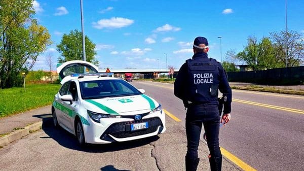 Paura stamattina a Casale per un bimbo di 4 anni investito sulla via Emilia