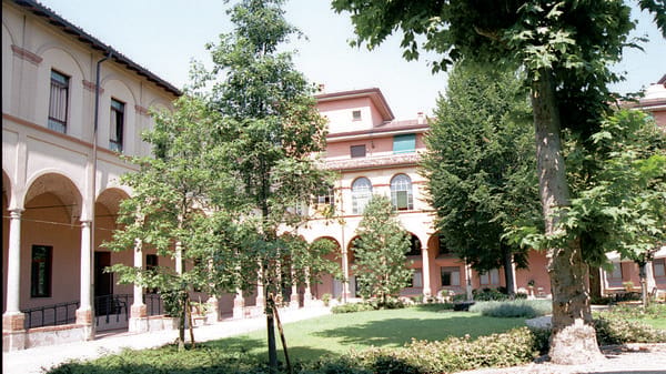 Santa Chiara, rette in aumento a Lodi: da ottobre 2 euro in più al giorno