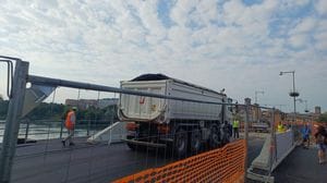 Superata la prova di carico, strada spianata per la riapertura al traffico del ponte di Lodi