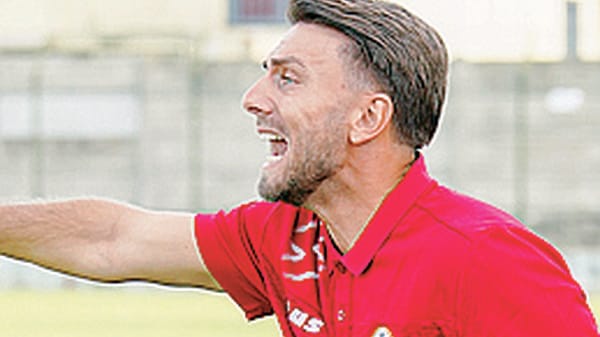 Calcio, domenica tra Sant’Angelo e Pavia un derby tra imbattute