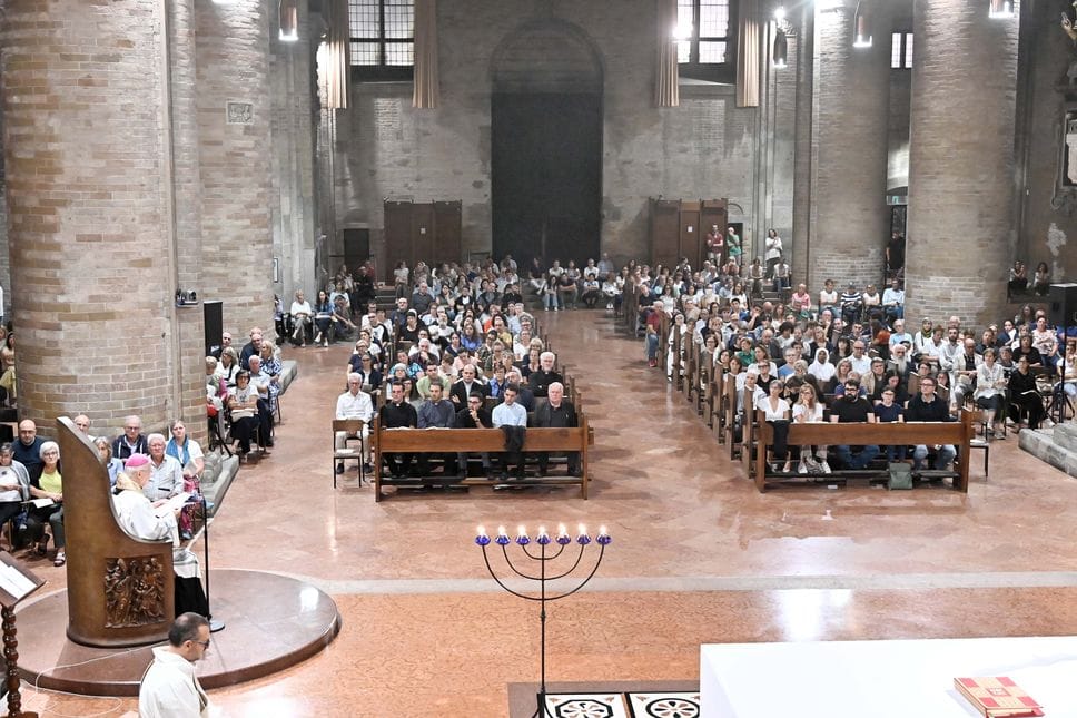 Nel mistero di Cristo e della Chiesa in cammino con Maria, per il mondo