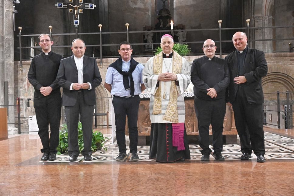 Nel mistero di Cristo e della Chiesa in cammino con Maria, per il mondo