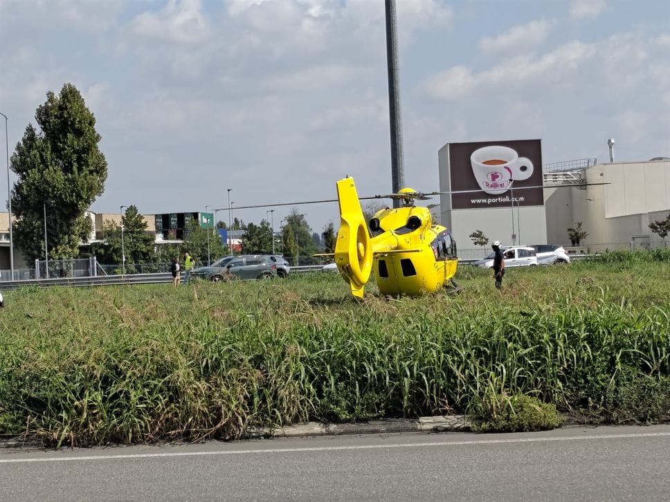 Un 67enne ferito in un campo a Zelo: schiacciato da un macchinario