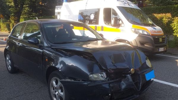 Quattro auto coinvolte in uno scontro a Melegnano