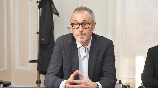 «Costruiscono l’intelligenza artificiale, ma non sanno come funziona la mente»