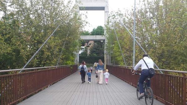 Inaugurato il nuovo ponte ciclo-pedonale alla Broggi Izar