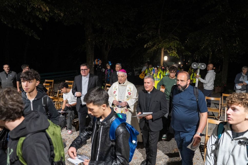 «Il mondo si può cambiare solo se ci si apre a Dio e agli altri»