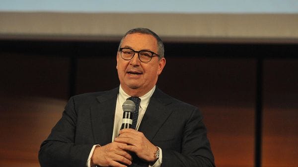 Banco Bpm: Castagna apre a fusione con i francesi