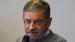 IL DIBATTITO «Gli stranieri nelle scuole e il messaggio di don Peppino»