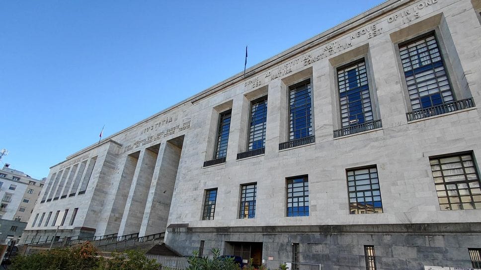 Rogoredo, 34enne morto mentre pretendeva di entrare nella sede di Sky: la Procura ricorre contro l’assoluzione