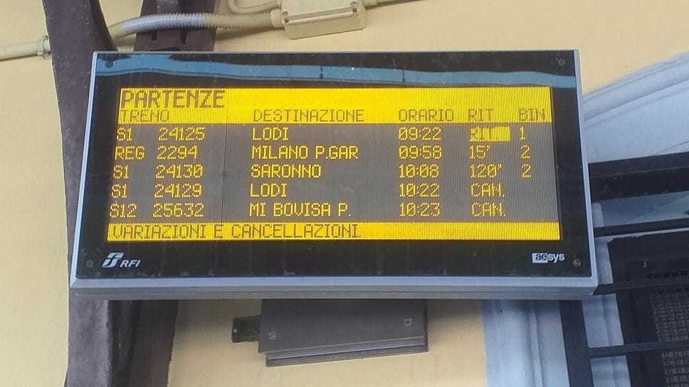 Lodi e Melegnano, mattinata da incubo per i pendolari in treno
