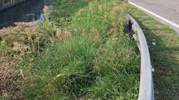 «Vogliono i soldi, ma sistemino almeno la strada», a Valera protesta contro la Provincia