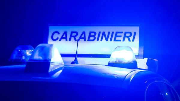 Colpita con un pugno sul naso a Caselle Lurani: una 18enne finisce in ospedale