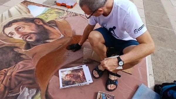 Il madonnaro Valentino Ciusani ad Assisi per realizzare “Francesco alla Verna: le stimmate”