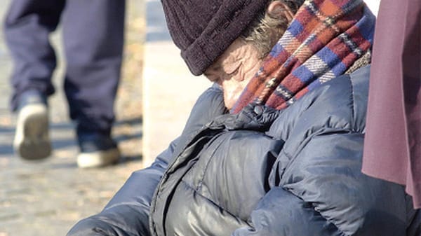 Anche i clochard hanno un indirizzo, è via della Speranza