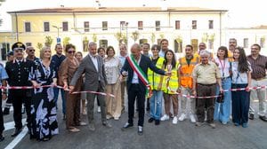 Inaugurato piazzale Cadorna con i parcheggi “Kiss and drive” VIDEO