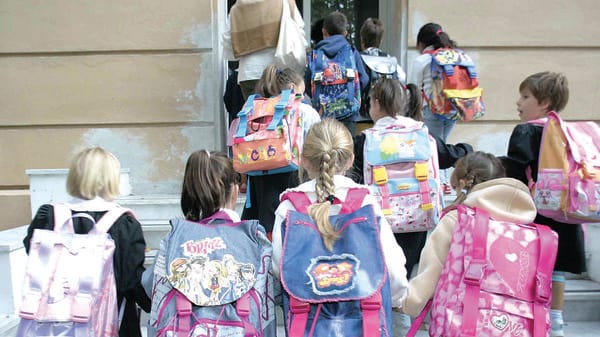 Prima campanella: non dobbiamo «lasciare indietro nessuno»