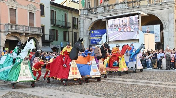Aprire l’evento ad altre città, l’ipotesi per salvare il Palio
