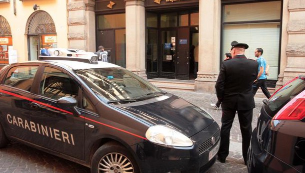 Lodi, busta sospetta a Equitalia