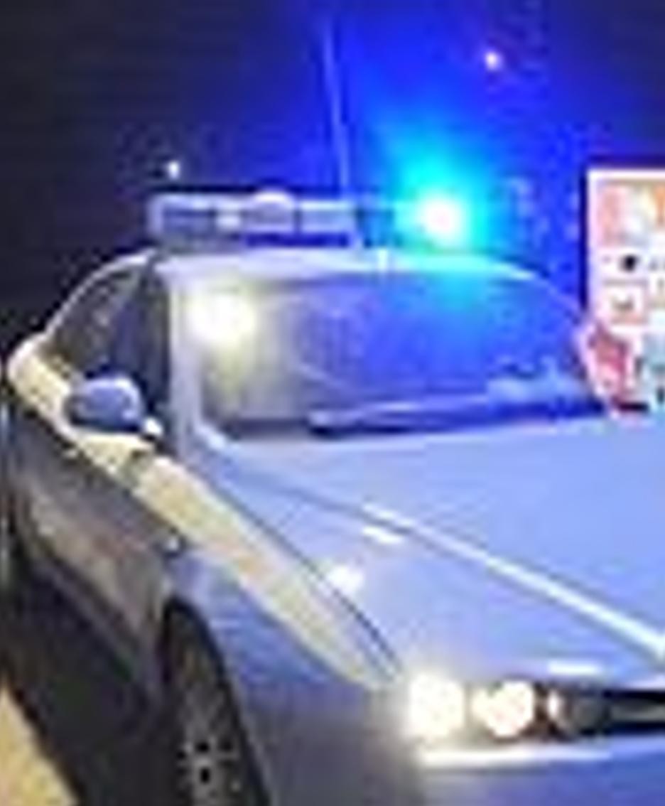 Un’auto della polizia (foto d’archivio)