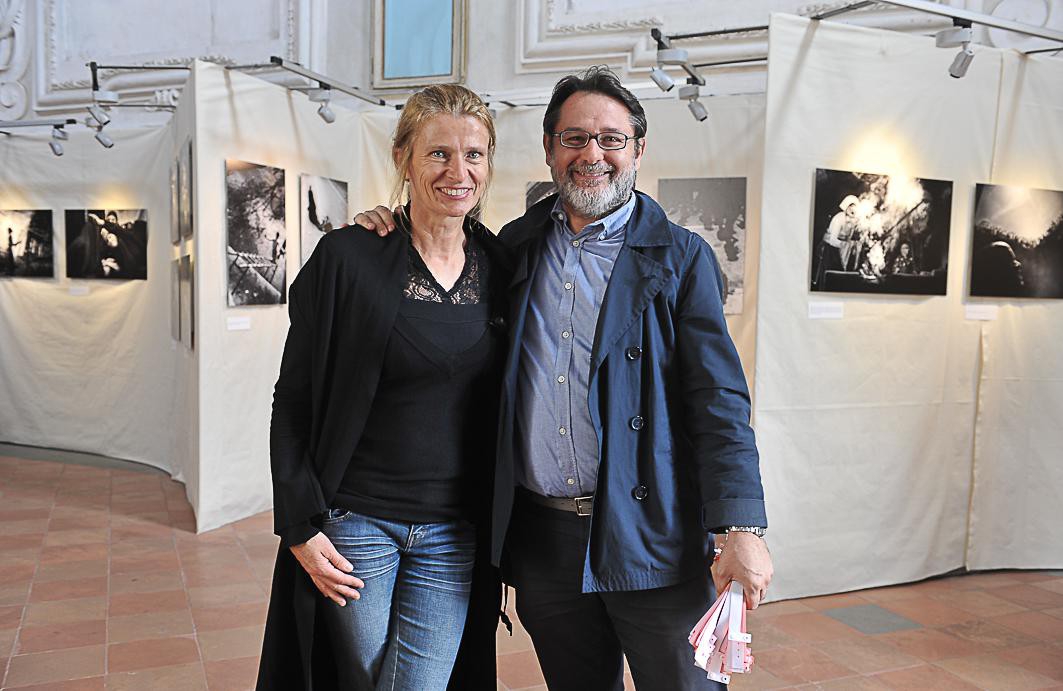 Monika Bulaj autrice di Broken Songlines (ex chiesa dell' Angelo) con Alberto Prina