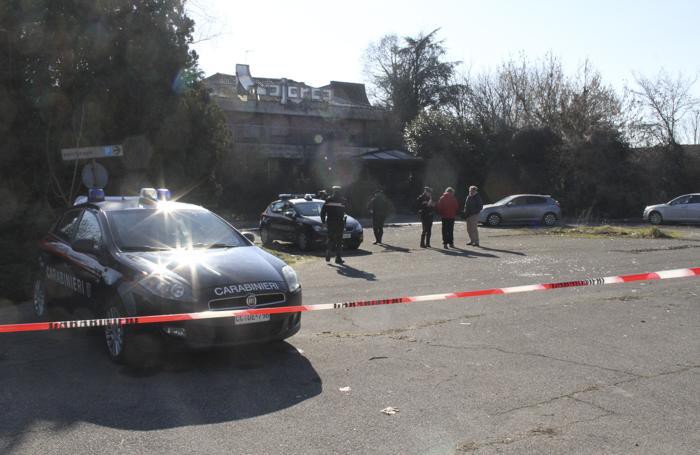 Il sopralluogo degli inquirenti all’ex discoteca