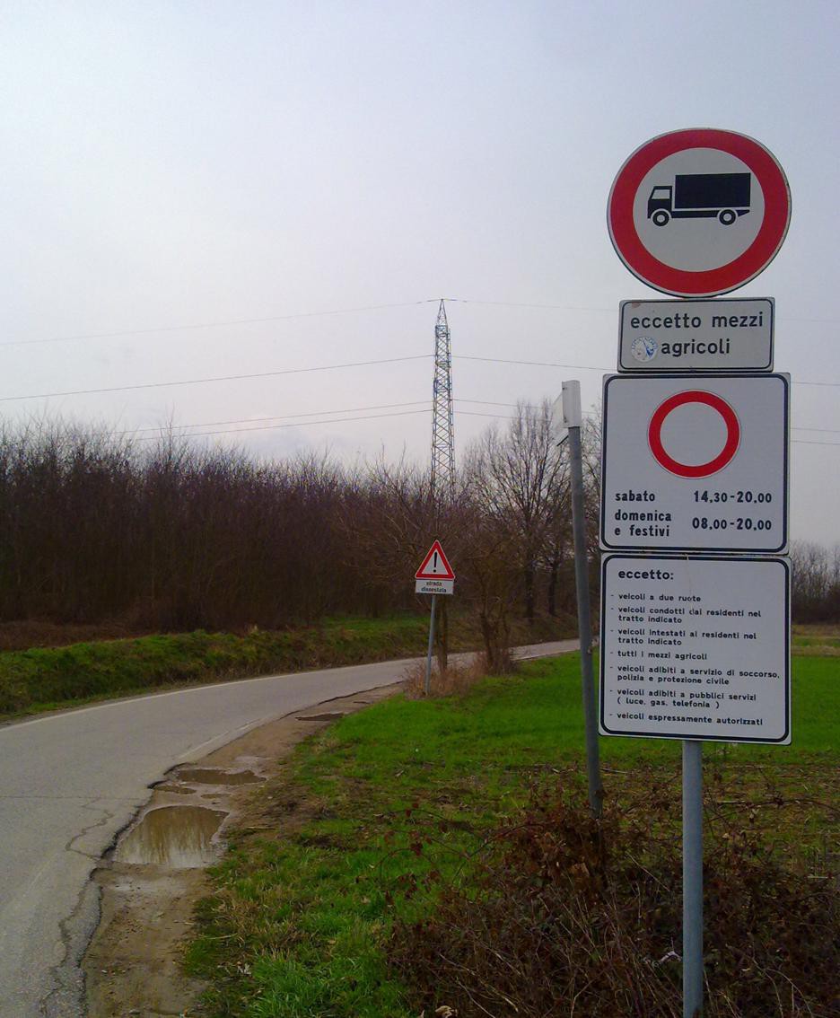 Strada collinare a San Colombano