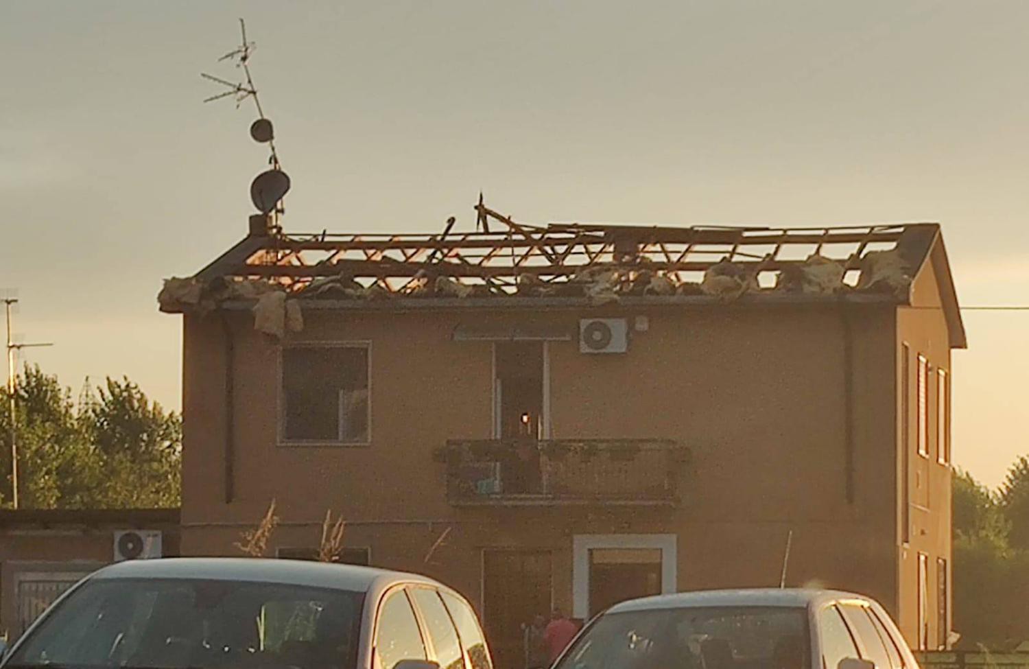 Un edificio danneggiato vicino a Lodi