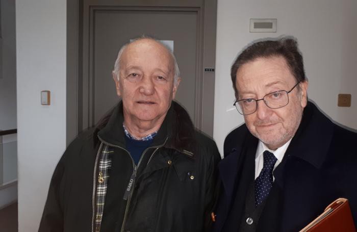 Mario Cattaneo in tribunale con l’assessore regionale Riccardo De Corato