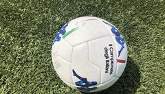 Il calcio prende a pallonate la Regione Lombardia