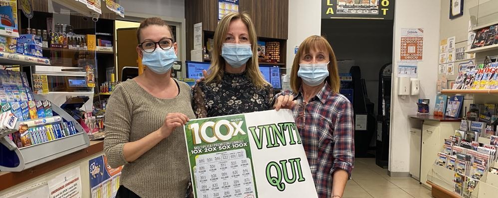 sant angelo gioca un gratta e vinci da 20 euro e si porta a casa un milione video cronaca sant angelo lodigiano