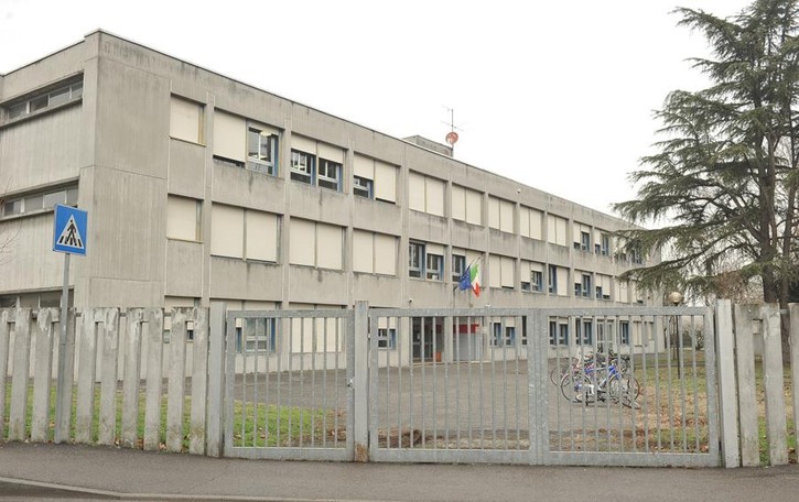 Caso mascherine a Lodi Vecchio: «Lividi ed escoriazioni»