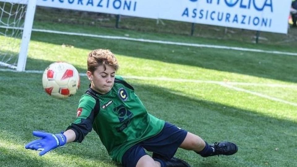 La sfida tra i pali del piccolo Ricky La sfida tra i pali del piccolo Ricky
