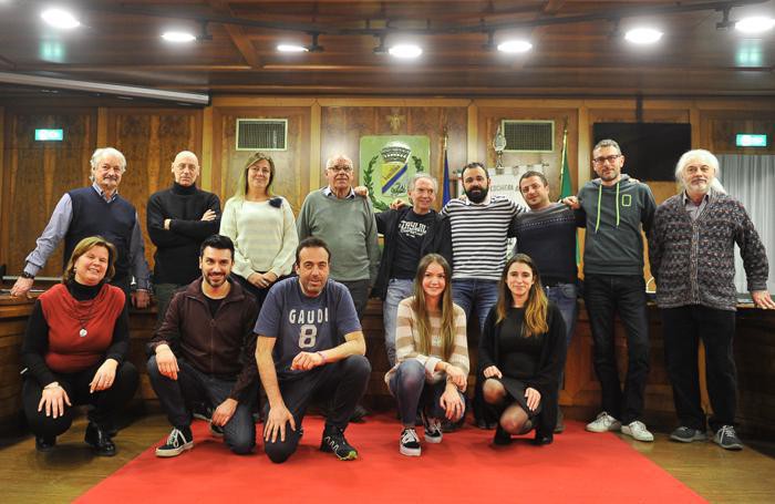 I collaboratori della radio, al centro l’assessore Raffaele Vailati e a destra il sindaco Caterina Molinari