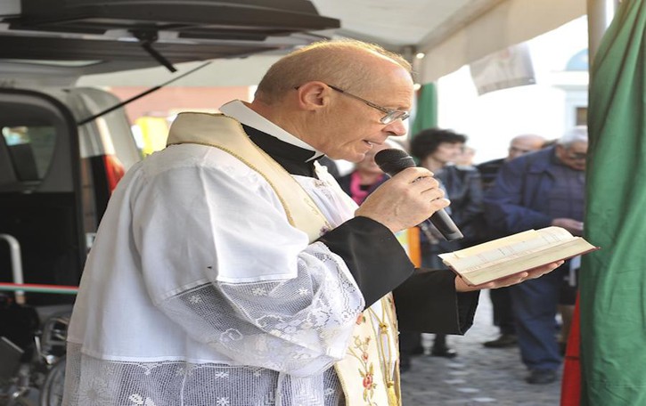 CORONAVIRUS Don Carlo Patti muore al S. Raffaele