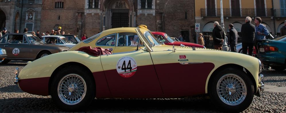 Gadget calcola la distanza in km o miglia tra due città.