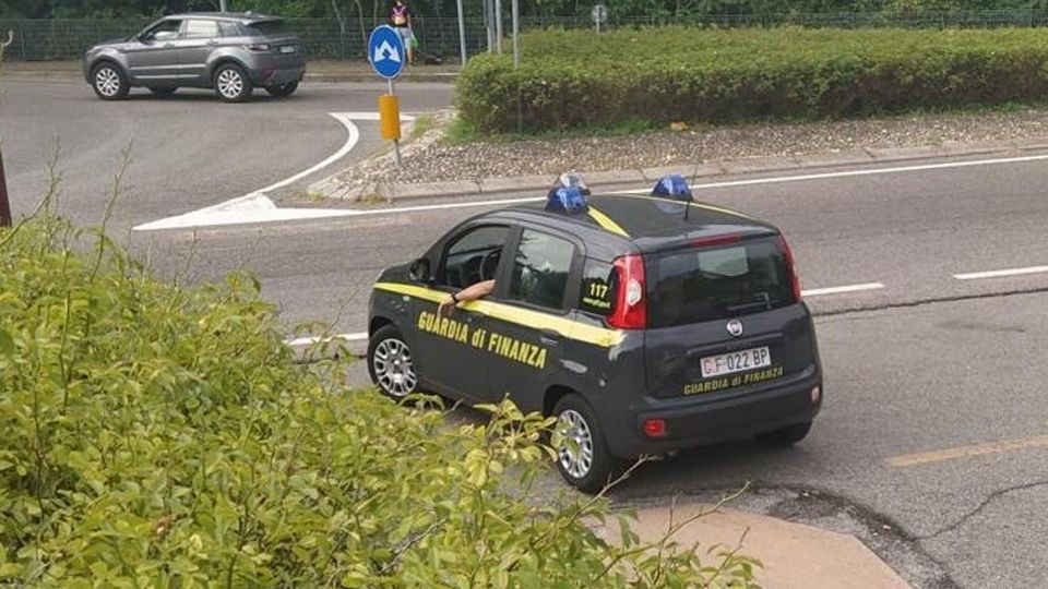 «Minacce» al tribunale di Lodi, presidio fisso delle forze dell’ordine «Minacce» al tribunale di Lodi, presidio fisso delle forze dell’ordine
