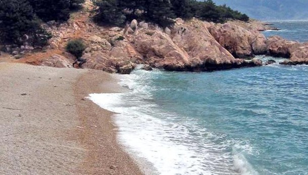 Covid, vanno in vacanza in Croazia, tre ragazze lodigiane restano contagiate