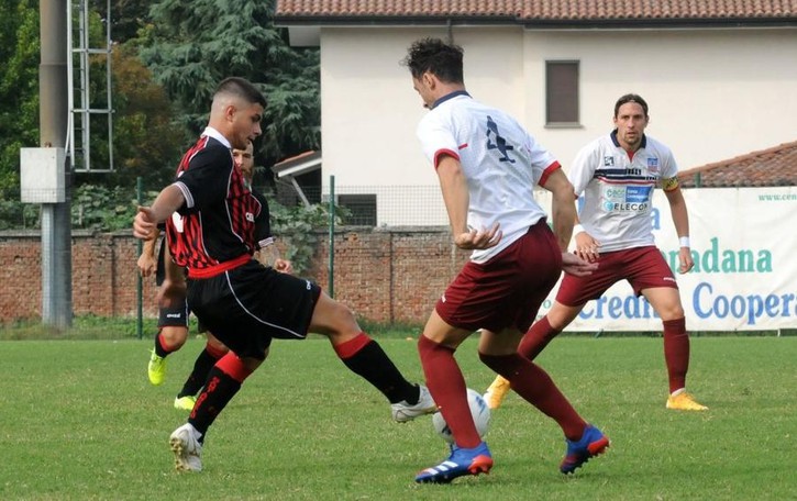 Calcio, a Sant’Angelo un derby di Coppa Italia per... tre