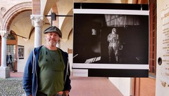 «I miei scatti fatti col magone ma con la luce della speranza» VIDEO