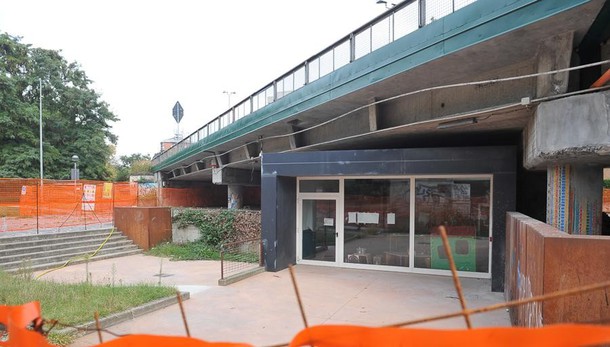 LODI Il cavalcavia perde calcinacci, ma il cantiere è immobile da settimane