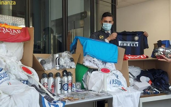 Abiti con marchi contraffatti nei negozi di Lodi e Sant’Angelo: tre denunciati. Guarda il video dell’operazione Gdf