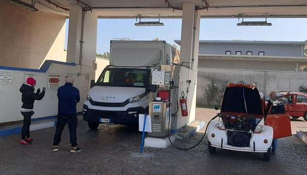 Caro carburante: anche il metano è alle stelle, ma c’è il “caso” di viale Milano a Lodi
